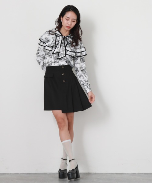 Cheek（チーク）の「【サイズ展開あり】サイドプリーツミニスカート（スカート・レディース・ベージュ/ブラック/チャコールグレー・SMALL/MEDIUM）」の12枚目の写真