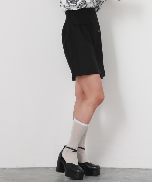 Cheek（チーク）の「【サイズ展開あり】サイドプリーツミニスカート（スカート・レディース・ベージュ/ブラック/チャコールグレー・SMALL/MEDIUM）」の16枚目の写真