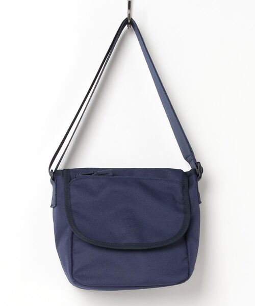 anello(アネロ)の「anelloGRANDE / アネログランデ / キャビン (モノ) メッセンジャー / GTM0453(メッセンジャーバッグ・レディース・ブラック/グレー/ブルー/レッド/ネイビー・ONESIZE)」の1枚目の写真