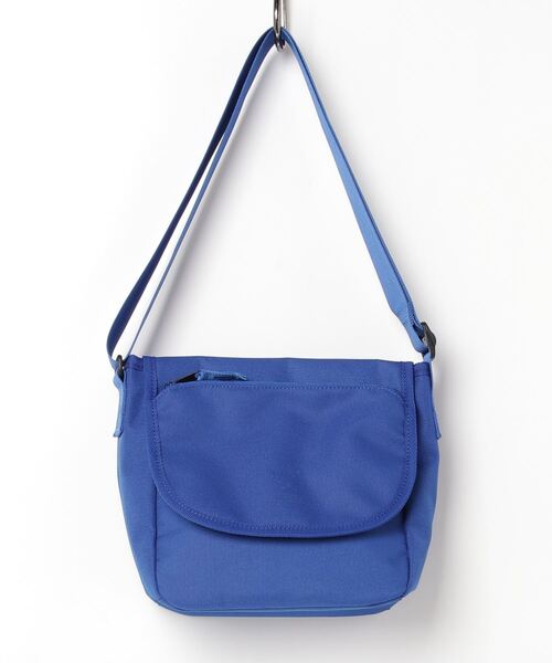 anello(アネロ)の「anelloGRANDE / アネログランデ / キャビン (モノ) メッセンジャー / GTM0453(メッセンジャーバッグ・レディース・ブラック/グレー/ブルー/レッド/ネイビー・ONESIZE)」の4枚目の写真