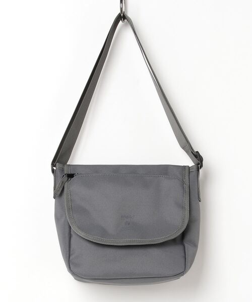 anello(アネロ)の「anelloGRANDE / アネログランデ / キャビン (モノ) メッセンジャー / GTM0453(メッセンジャーバッグ・レディース・ブラック/グレー/ブルー/レッド/ネイビー・ONESIZE)」の16枚目の写真