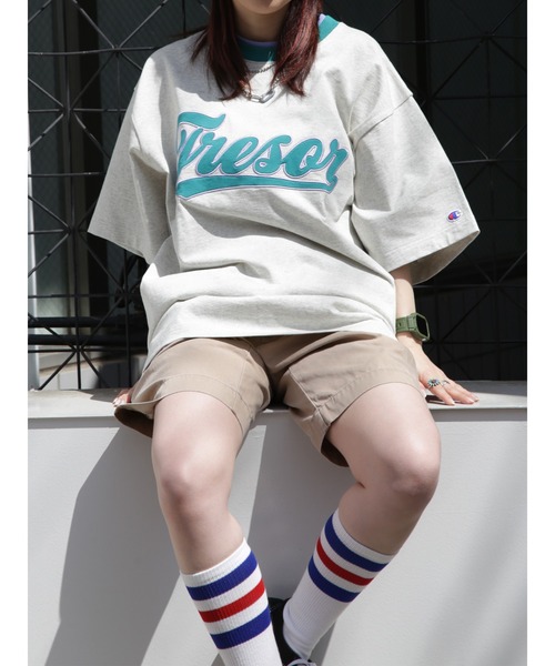 jouetie（ジュエティ）の「championロゴBIGT【コラボ/ユニセックス】（Tシャツ/カットソー・レディース・ブラック/パープル/グレー/レッド・MEDIUM）」の3枚目の写真