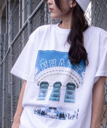 make a ray!（メイク ア レイ！）の「【別注】ストリートフォト NEW YORK/BROOKLYN/MANHATTAN プリントTシャツ/半袖T/ビッグシルエット（Tシャツ/カットソー・メンズ）」