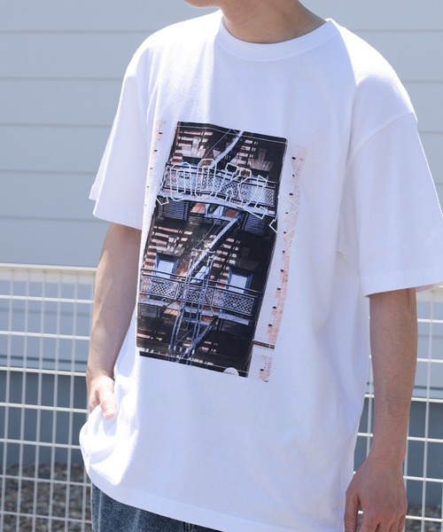 make a ray!(メイク ア レイ!)の「【別注】ストリートフォト NEW YORK/BROOKLYN/MANHATTAN プリントTシャツ/半袖T/ビッグシルエット(Tシャツ/カットソー・メンズ・オフホワイト/ホワイト/ライトホワイト・M/L)」の16枚目の写真