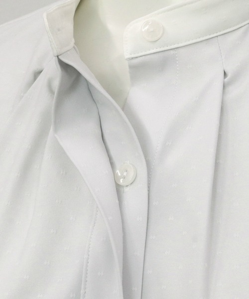 TOKYO SHIRTS（トウキョウシャツ）の「COFREX 配色衿ギャザー 五分袖ブラウス（ビジネスシャツ・レディース・ライトグレー・S/M/L/LL）」の3枚目の写真