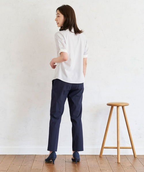 TOKYO SHIRTS（トウキョウシャツ）の「COFREX 配色衿ギャザー 五分袖ブラウス（ビジネスシャツ・レディース・ライトグレー・S/M/L/LL）」の12枚目の写真