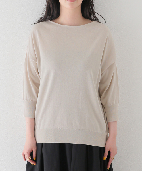 La TOTALITE（ラトータリテ）の「ボートネックバックスリットプルオーバー（ニット/セーター・レディース・ブルー/ホワイト/ネイビー/ベージュ・FREE）」の10枚目の写真