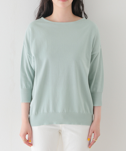 La TOTALITE（ラトータリテ）の「ボートネックバックスリットプルオーバー（ニット/セーター・レディース・ブルー/ホワイト/ネイビー/ベージュ・FREE）」の6枚目の写真