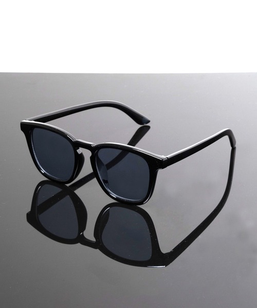 Revo.(レボ)の「<UNITED> BOSLLINGTON COLOR LENS SUNGLASSESE / "ユナイテッド" ボスリントン型 サングラス カラーレンズ クリアフレーム UVカット(サングラス・レディース・ライトブラウン/ライトグリーン/スモークグレー/ブラウン/クリア/ライトブルー/ブラック/ライトグレー/グレー系その他/ブラック系その他/クリアブラウン/モカ/スモーク/ライトベージュ/ブルー系その他/グリーン系その他/グレー・FREE)」の5枚目の写真