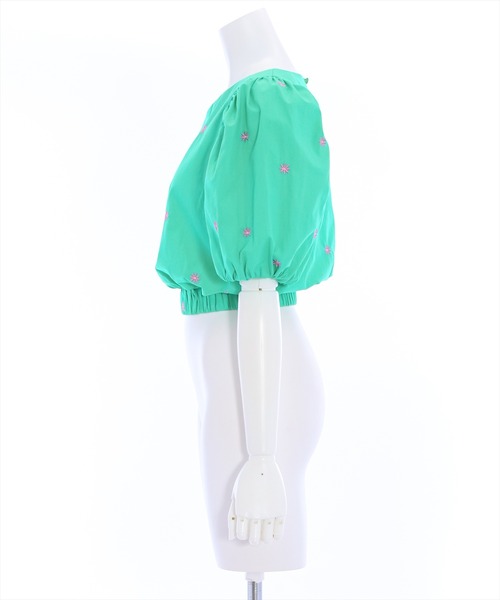 clear（クリア）の「刺繍入りショート丈ブラウス [パフスリーブ 骨格ウェーブ]（シャツ/ブラウス・レディース・オフホワイト/ブラック/グリーン・F）」の19枚目の写真