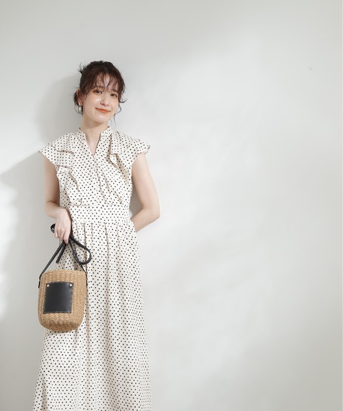 N.（N. Natural Beauty Basic）（エヌエヌナチュラルビューティーベーシック）の「【S Size Line】◆ラッフルショルダープリントワンピース（ワンピース・レディース・オフホワイト/ブラック・SMALL/MEDIUM）」の3枚目の写真
