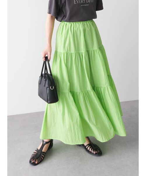 ELENCARE DUE(エレンカーレデュエ)の「・ELENCARE DUE ナイロンティアードスカート(スカート・レディース・グリーン/ブラック・FREE)」の3枚目の写真