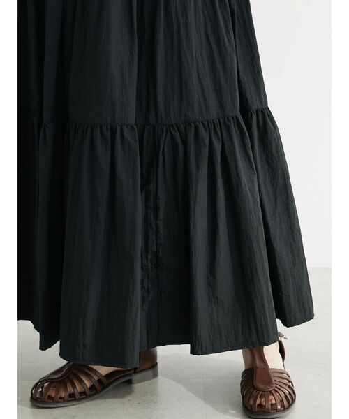 ELENCARE DUE(エレンカーレデュエ)の「・ELENCARE DUE ナイロンティアードスカート(スカート・レディース・グリーン/ブラック・FREE)」の8枚目の写真