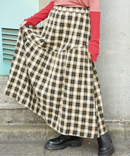 CUBE SUGAR（キューブシュガー）の「先染めチェックティアードスカート（スカート・レディース・ネイビー/パープル/ブラック・M）」の2枚目の写真