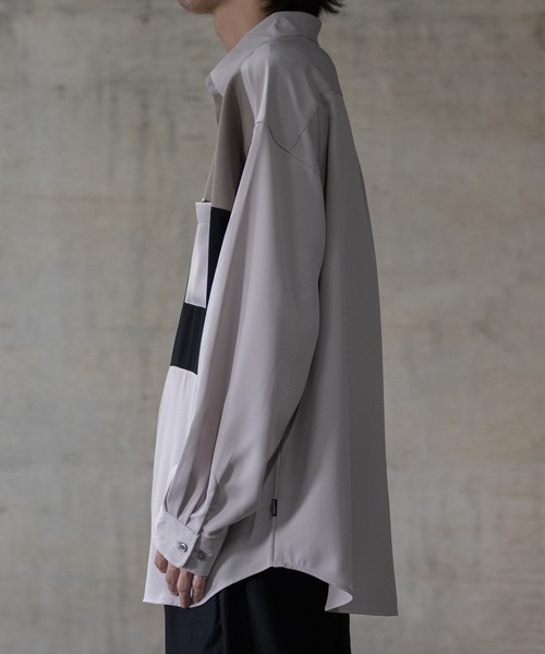 JOHN'S CLOSET（ジョンズクローゼット）の「【a】ナチュラルストレッチ 異素材切替 ルーズサイズ 長袖シャツ（シャツ/ブラウス・メンズ・ブラック/ホワイト/グレイッシュベージュ/ブルー/ブラック系その他/ライトグレー/ホワイト系その他・LARGE/MEDIUM/X-LARGE）」の19枚目の写真