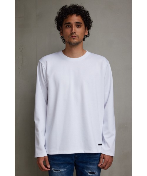 AZUL by moussy(アズールバイマウジー)の「スムースタッチベーシックロングTシャツ(Tシャツ/カットソー・メンズ・ブラック/ホワイト・MEDIUM/LARGE)」の3枚目の写真