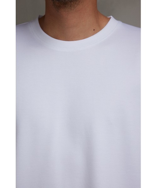 AZUL by moussy(アズールバイマウジー)の「スムースタッチベーシックロングTシャツ(Tシャツ/カットソー・メンズ・ブラック/ホワイト・MEDIUM/LARGE)」の6枚目の写真