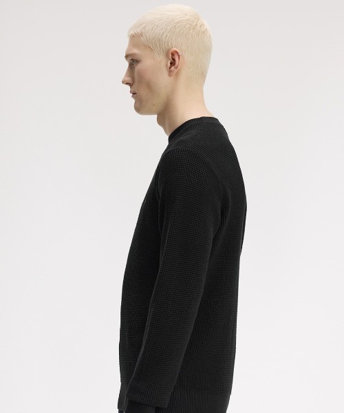 FRED PERRY（フレッドペリー）の「Waffle Stitch Jumper／ワッフルステッチニット（ニット/セーター・メンズ・ホワイト/ブラック/ダークカーキ/ベージュ/ブラウン/カーキ/ベージュ系その他/ダークブルー・L/M/S）」の12枚目の写真