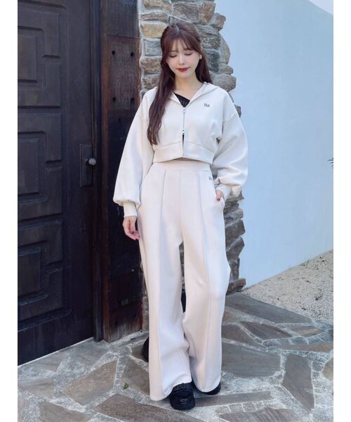 EATME（イートミー）の「センタープレスワイドパンツ（セットアップ可能）（その他パンツ・レディース・ブラック/アイボリー/ブルー・FREE）」の5枚目の写真