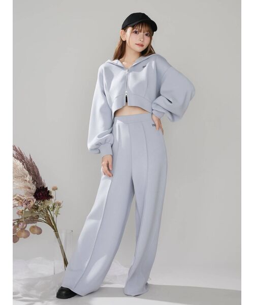 EATME（イートミー）の「センタープレスワイドパンツ（セットアップ可能）（その他パンツ・レディース・ブラック/アイボリー/ブルー・FREE）」の16枚目の写真