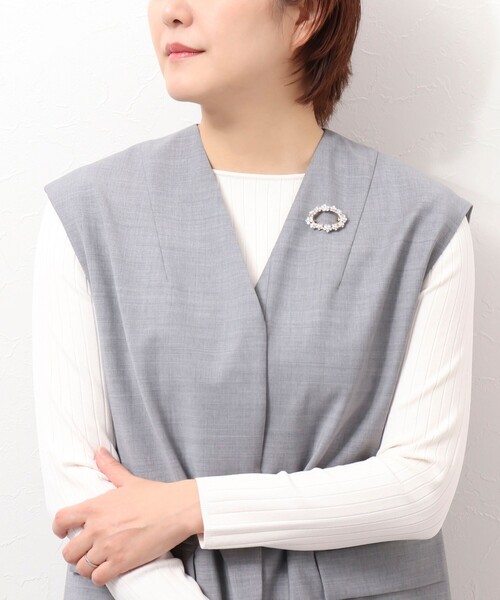 NOLLEY’S(ノーリーズ)の「サークルミニフラワーブローチ(ブローチ/コサージュ・レディース・オフホワイト/クリア・FREE)」の6枚目の写真