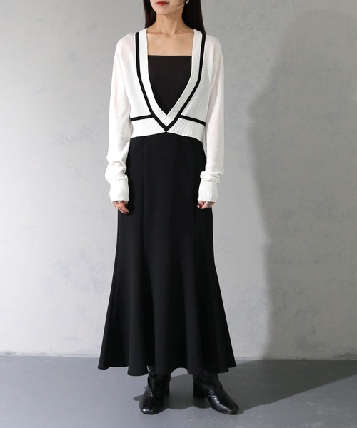 cheriella(シェリエラ)の「【cheriella】WEB限定深Vネック配色ラインプルオーバー WEB LIMITED DEEP V CONTRAST LINE PULLOVER(ニット/セーター・レディース・オフホワイト/チャコールグレー/ブラック・M)」の15枚目の写真