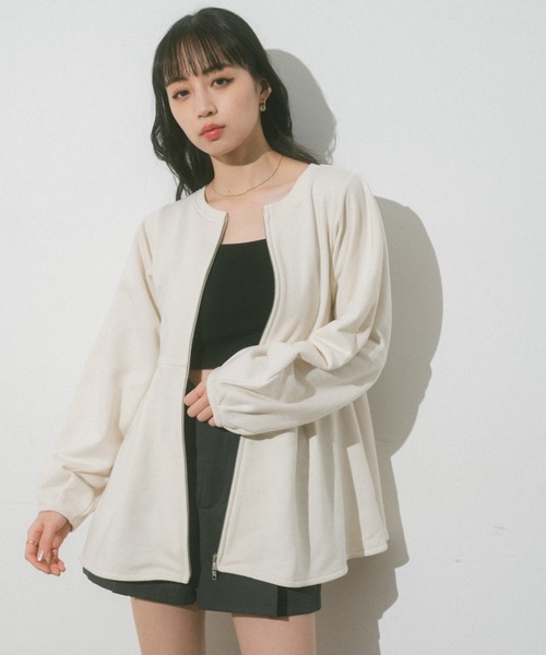 VANNIE U（ヴァニーユー）の「ダブルジップペプラムスウェット（スウェット・レディース・アイボリー/ブラック・FREE）」の15枚目の写真