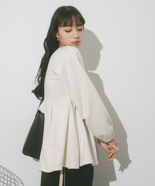 VANNIE U（ヴァニーユー）の「ダブルジップペプラムスウェット（スウェット・レディース・アイボリー/ブラック・FREE）」の17枚目の写真