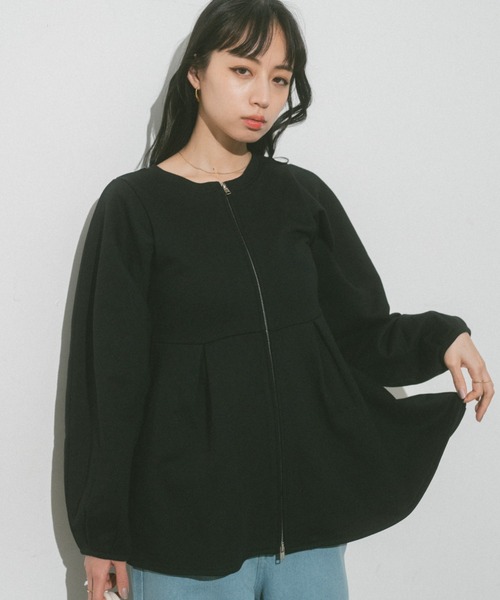 VANNIE U（ヴァニーユー）の「ダブルジップペプラムスウェット（スウェット・レディース・アイボリー/ブラック・FREE）」の22枚目の写真