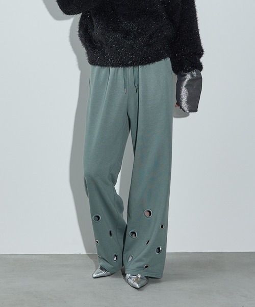 THE YOn（ザヨン）の「アイレットヘムスウェットイージーパンツ（スウェットパンツ・レディース・アイボリー/グレー/ライム/ネイビー/ブラウン/セージグリーン・FREE）」の5枚目の写真