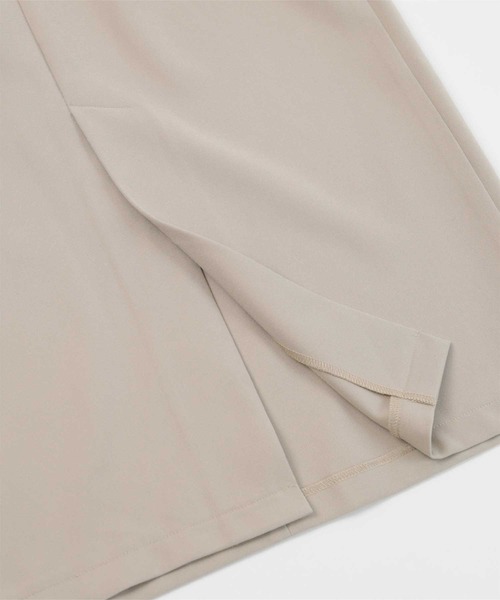 UR'S（ユアーズ）の「キーネックフレンチスリーブウエストタックワンピース（ワンピース・レディース・ブラック/ダークネイビー/グレイッシュベージュ/オフホワイト・S/M/L）」の10枚目の写真