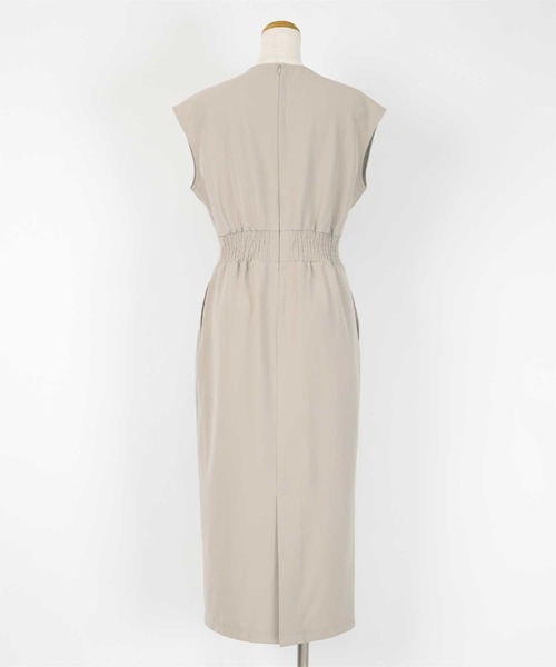 UR'S（ユアーズ）の「キーネックフレンチスリーブウエストタックワンピース（ワンピース・レディース・ブラック/ダークネイビー/グレイッシュベージュ/オフホワイト・S/M/L）」の15枚目の写真