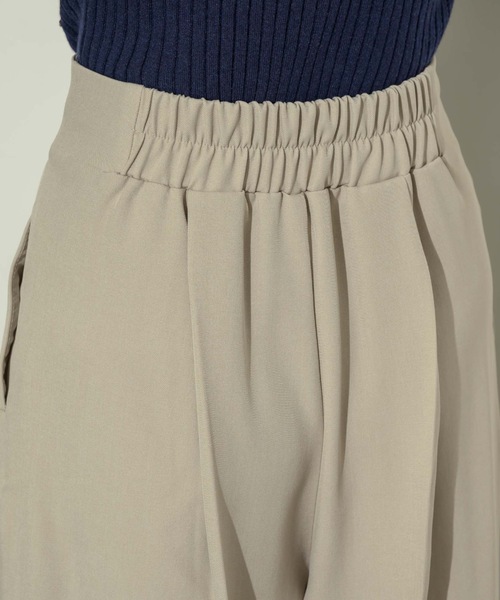 NEUNA（ヌナ）の「ハイウエストワイドスラックスパンツ（スラックス・レディース・グレー/ブラック/ベージュ・FREE）」の8枚目の写真