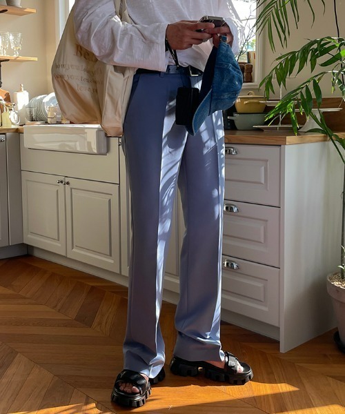 ASCLO（エジュクロ）の「[ASCLO MADE] Tension Semi Bootcut Slacks（スラックス・メンズ・ブラック/ベージュ/グレー/ブルー・SMALL/MEDIUM/LARGE）」の4枚目の写真
