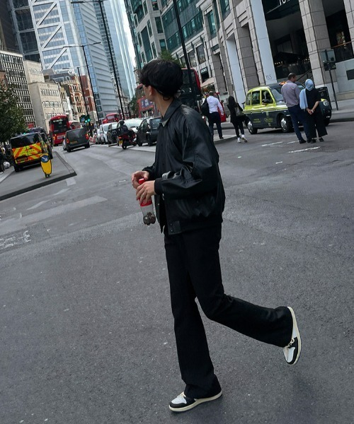 ASCLO（エジュクロ）の「[ASCLO MADE] Tension Semi Bootcut Slacks（スラックス・メンズ・ブラック/ベージュ/グレー/ブルー・SMALL/MEDIUM/LARGE）」の9枚目の写真