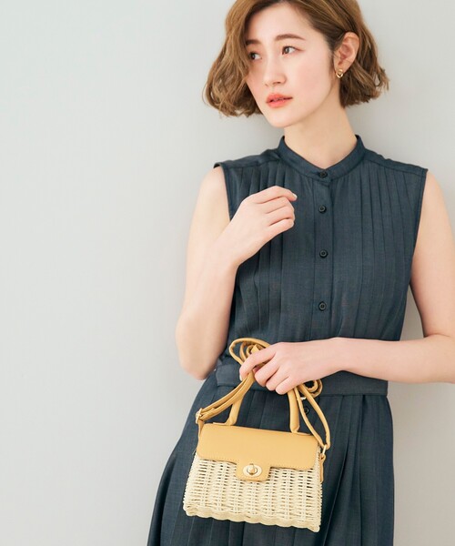 grove(グローブ)の「◆【雑誌掲載】フラップペーパーミニショルダー(ショルダーバッグ・レディース・キャメル/ライトブルー/ブラック/アイボリー/イエロー・00)」の4枚目の写真
