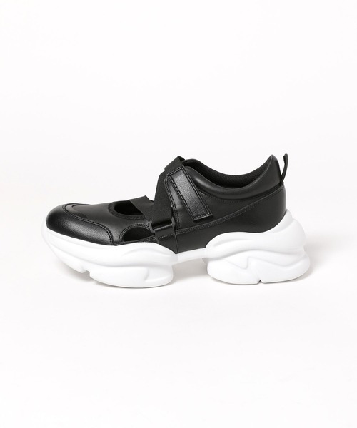 LOWRYS FARM（ローリーズファーム）の「サイドオープンスニーカー 100499（サンダル・レディース・アイボリー/ブラック系その他/ブラック・MEDIUM/LARGE）」の19枚目の写真