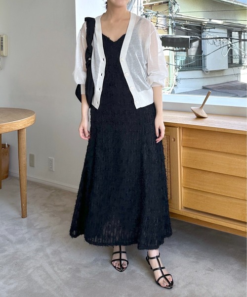 mysty woman(ミスティウーマン)の「シャギーAラインキャミワンピース 113255(ワンピース・レディース・オフホワイト/ブラック・FREE)」の7枚目の写真