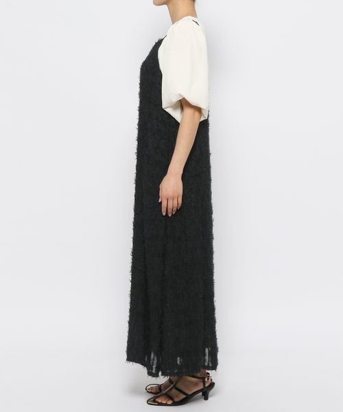 mysty woman(ミスティウーマン)の「シャギーAラインキャミワンピース 113255(ワンピース・レディース・オフホワイト/ブラック・FREE)」の12枚目の写真