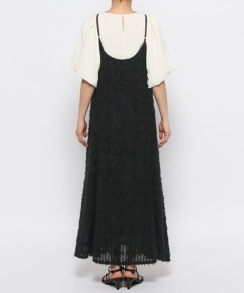 mysty woman(ミスティウーマン)の「シャギーAラインキャミワンピース 113255(ワンピース・レディース・オフホワイト/ブラック・FREE)」の13枚目の写真