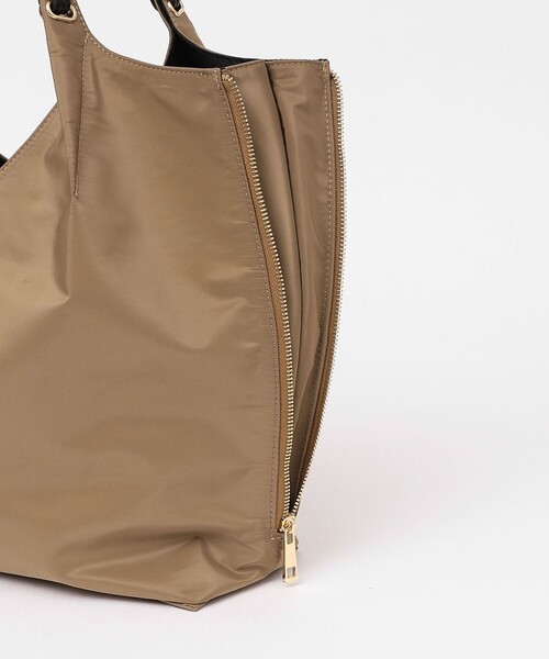 quaranciel: Vカット サイドファスナー トートバッグ（A4対応