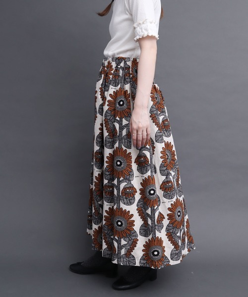 peu pres（プープレ）の「●ひまわりプリント ギャザースカート（スカート・レディース・ブラウン/イエロー・FREE）」の11枚目の写真