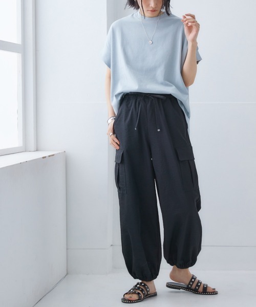 nissen（ニッセン）の「パラシュートカーゴパンツ【吸汗速乾・接触冷感・UVカット】（カーゴパンツ・レディース・ブラック/ライトベージュ/カーキ/ベージュ・S/M/L/LL）」の6枚目の写真