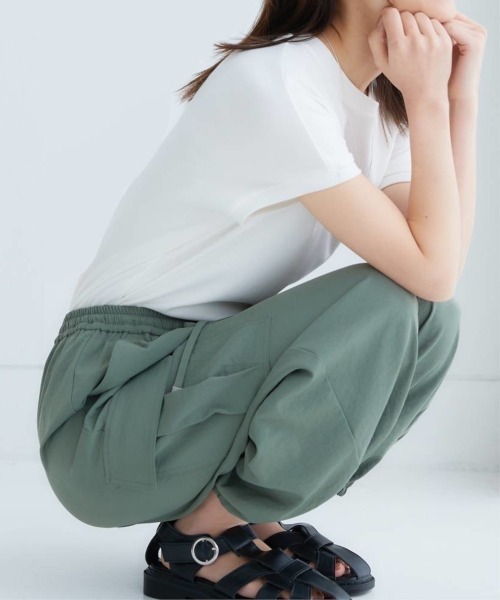 nissen（ニッセン）の「パラシュートカーゴパンツ【吸汗速乾・接触冷感・UVカット】（カーゴパンツ・レディース・ブラック/ライトベージュ/カーキ/ベージュ・S/M/L/LL）」の21枚目の写真