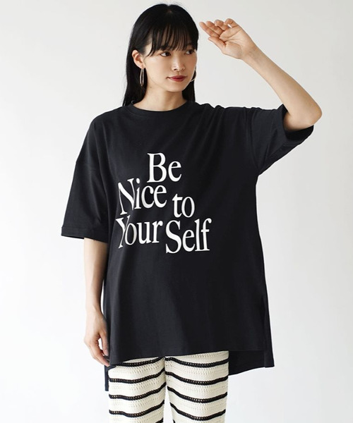 e-zakkamania stores(イーザッカマニアストアーズ)の「ロゴ サイドスリット BIG TEE(Tシャツ/カットソー・レディース・ブラック・フリー)」の10枚目の写真