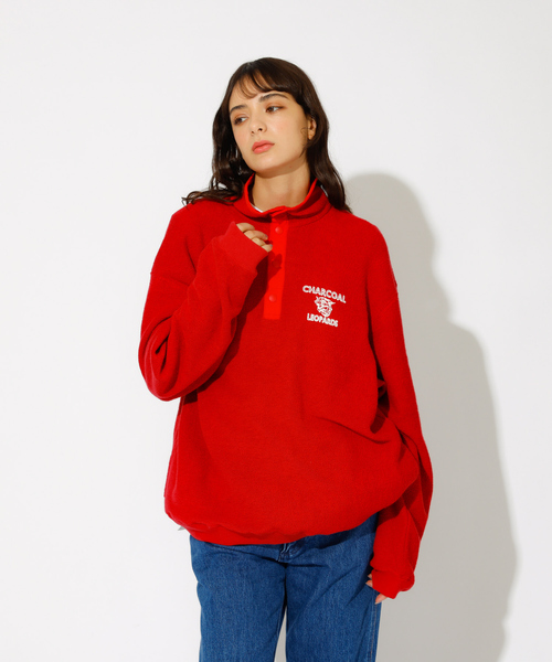 AMERICANA（アメリカーナ）の「【AMERICANA×ORIGINAL Charcoal／アメリカーナ×オリジナル チャコール】Leopards Snap プルオーバースウェット/ユニセックス（スウェット・メンズ・ネイビー/レッド・L/M）」の5枚目の写真