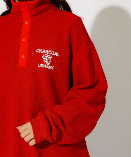 AMERICANA（アメリカーナ）の「【AMERICANA×ORIGINAL Charcoal／アメリカーナ×オリジナル チャコール】Leopards Snap プルオーバースウェット/ユニセックス（スウェット・メンズ・ネイビー/レッド・L/M）」の10枚目の写真