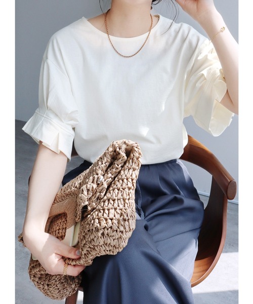 reca(レカ)の「綿100%!大人可愛い優秀アイテム タックスリーブTシャツ(シャツ/ブラウス・レディース・グレイッシュベージュ/イエロー/ブラック/オフホワイト・M)」の2枚目の写真