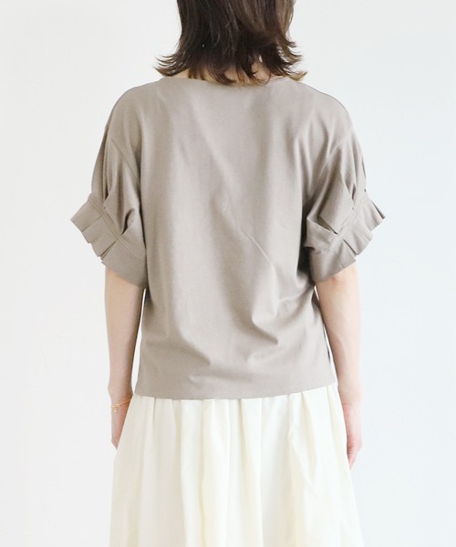 reca(レカ)の「綿100%!大人可愛い優秀アイテム タックスリーブTシャツ(シャツ/ブラウス・レディース・グレイッシュベージュ/イエロー/ブラック/オフホワイト・M)」の6枚目の写真