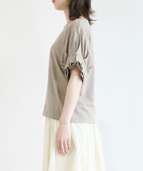 reca(レカ)の「綿100%!大人可愛い優秀アイテム タックスリーブTシャツ(シャツ/ブラウス・レディース・グレイッシュベージュ/イエロー/ブラック/オフホワイト・M)」の8枚目の写真